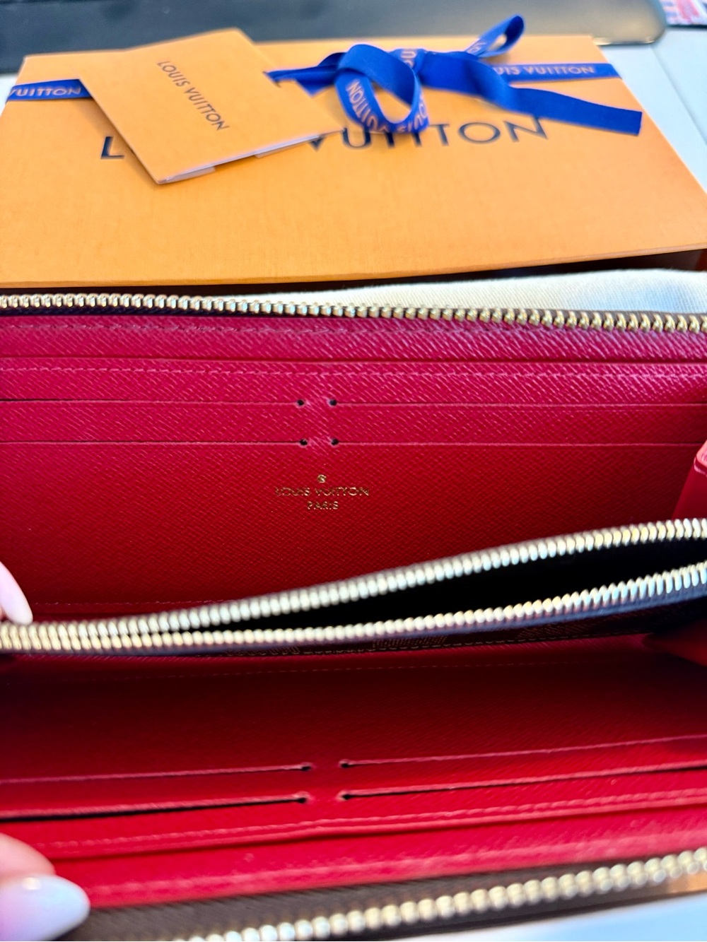 Louis Vuitton Clémence Wallet Damier Ebene Red Interior + Full Packaging - Picture 6 of 14